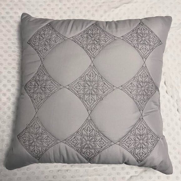 Accent Pillows (2) & 2 King Size Pillow Shams / 4 Piece Set - Picture 2 of 7